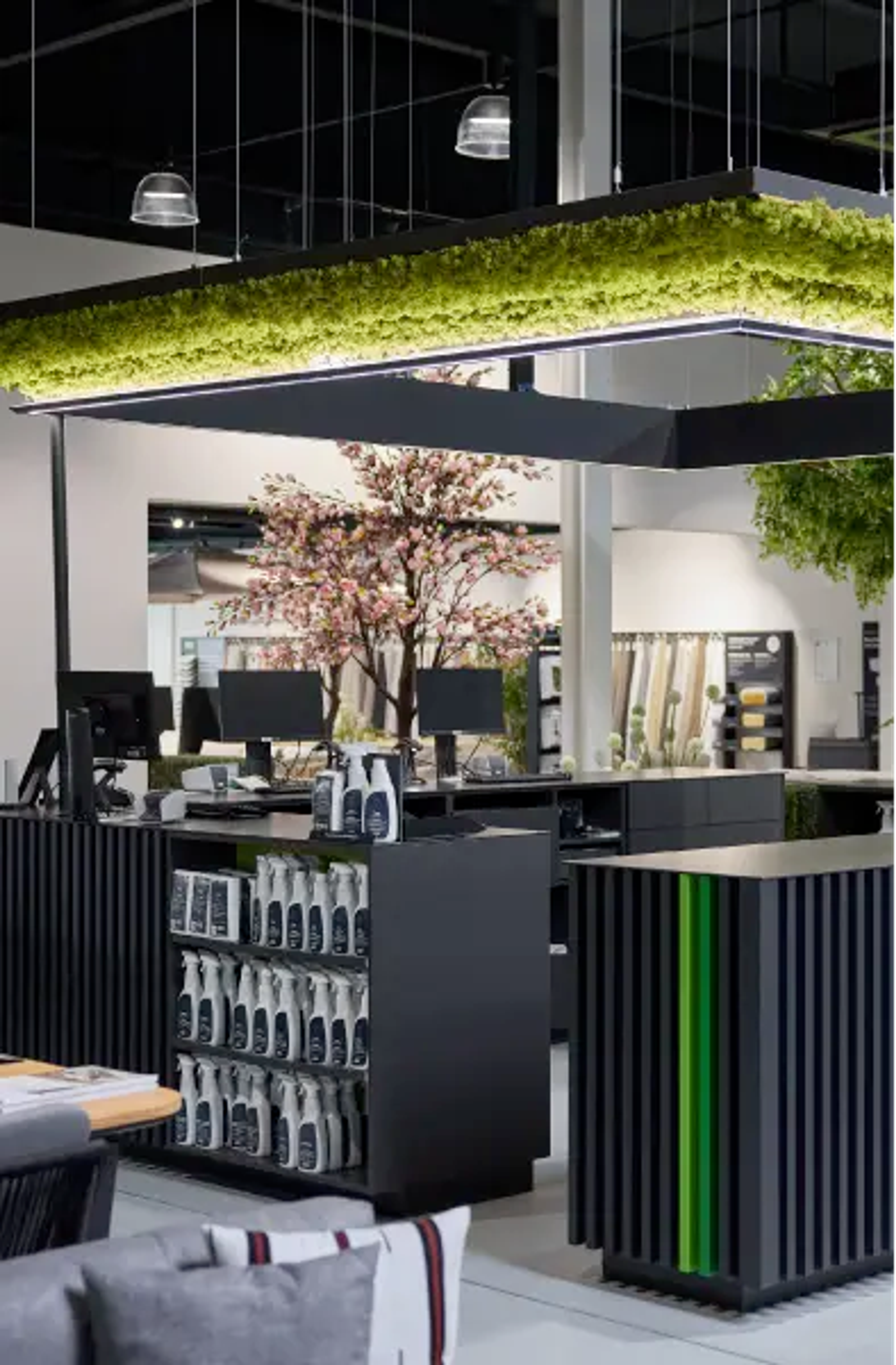Interieur van showroom Exterioo Hasselt