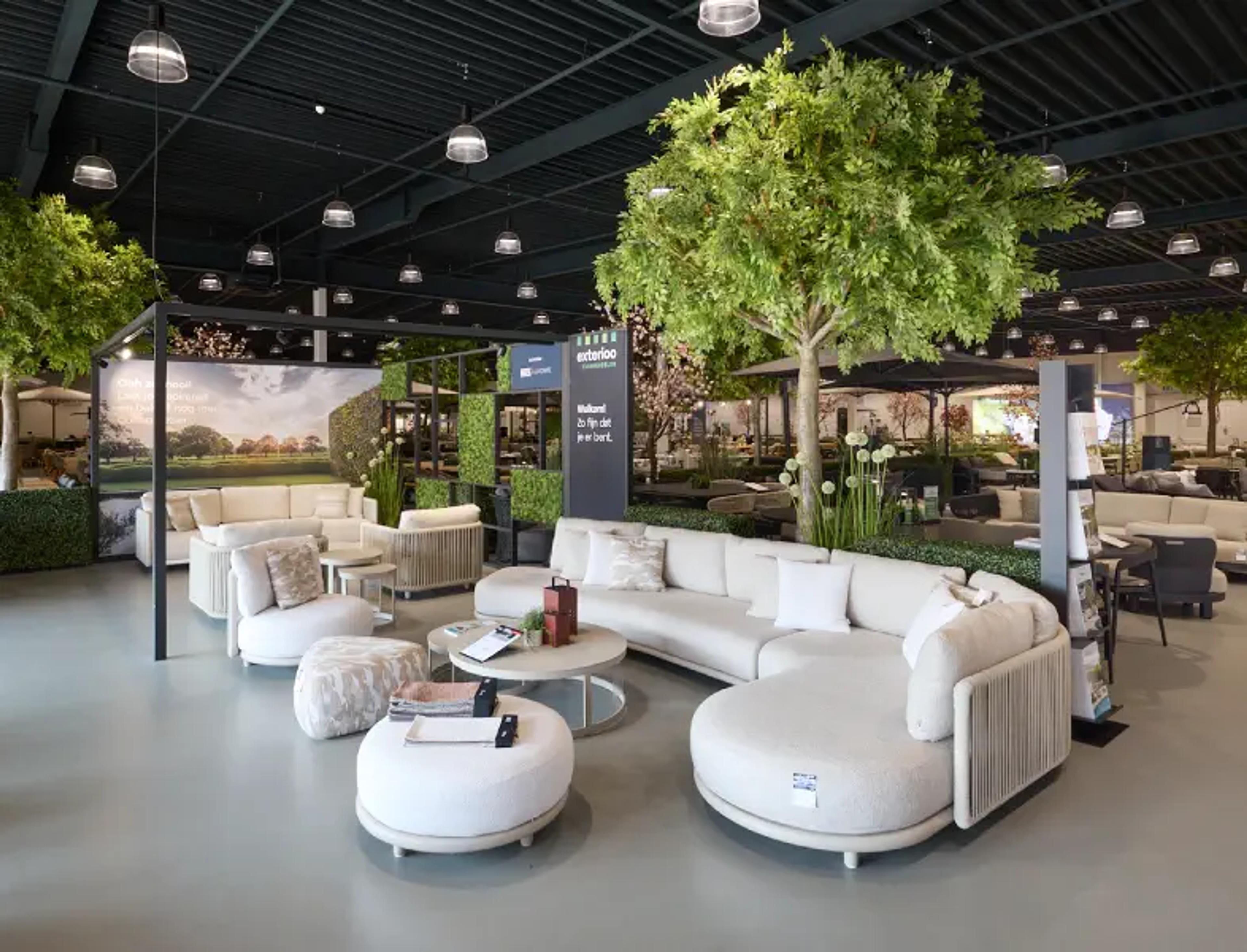Showroom beeld van Exterioo tuinmeubelen