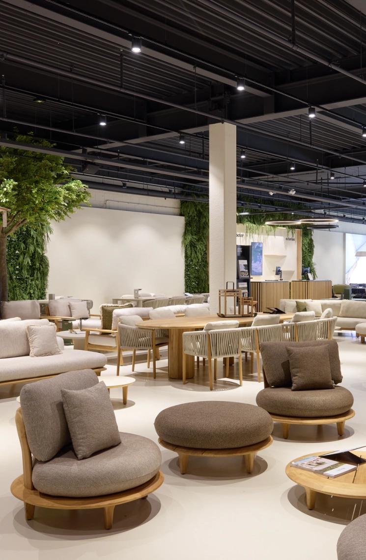 Uitgebreid assortiment van showroom Exterioo Zoeterwoude