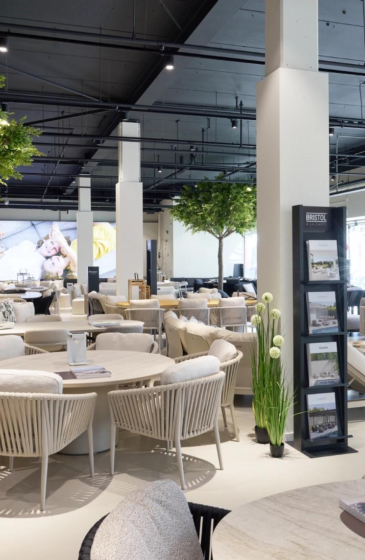 Uitgebreid assortiment van showroom Exterioo Zoeterwoude
