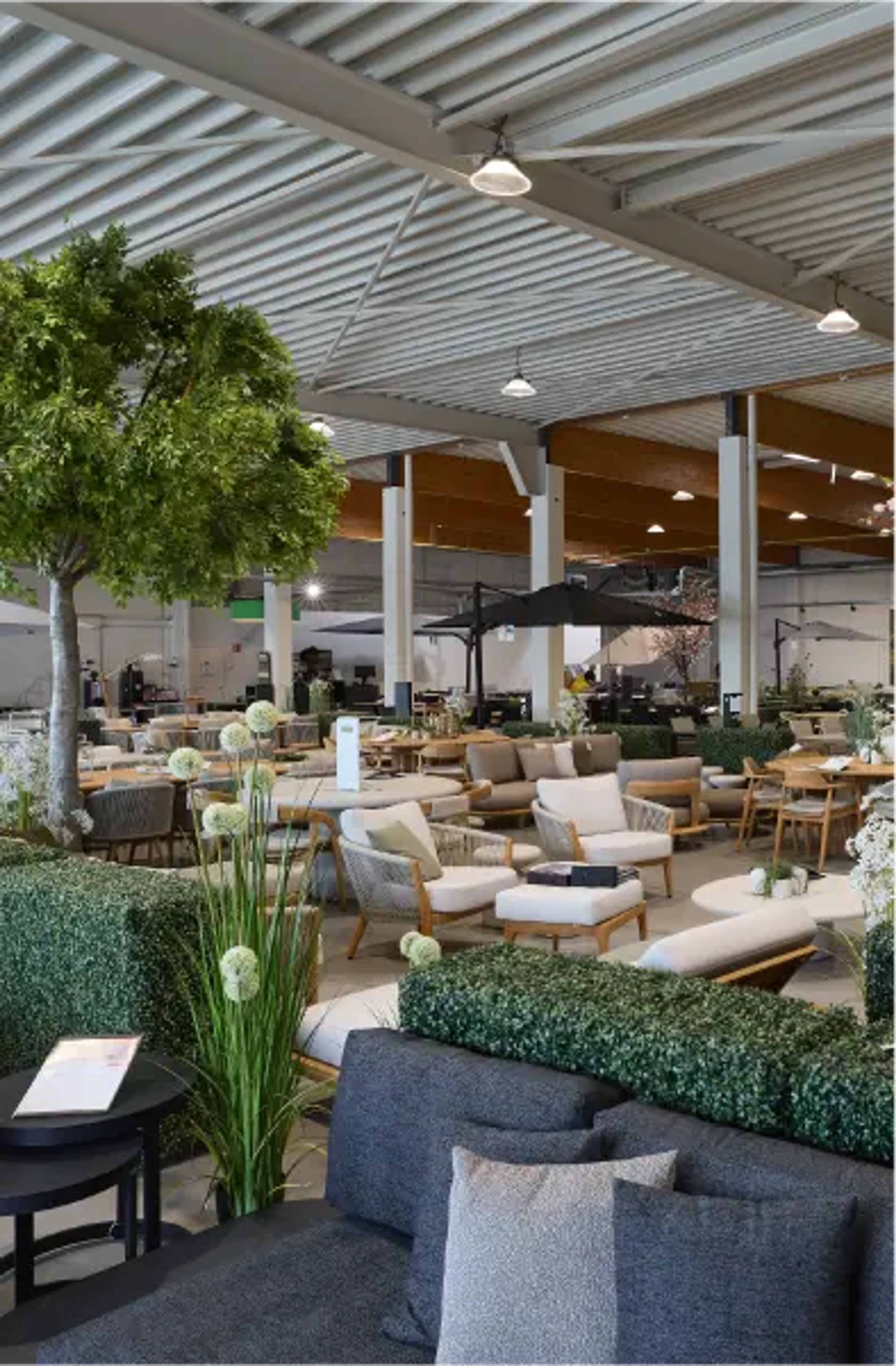 Intérieur du showroom Exterioo Hertsal