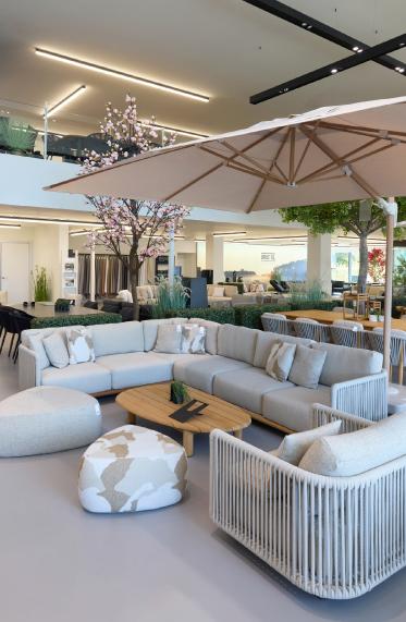Interieur van showroom Exterioo Knokke