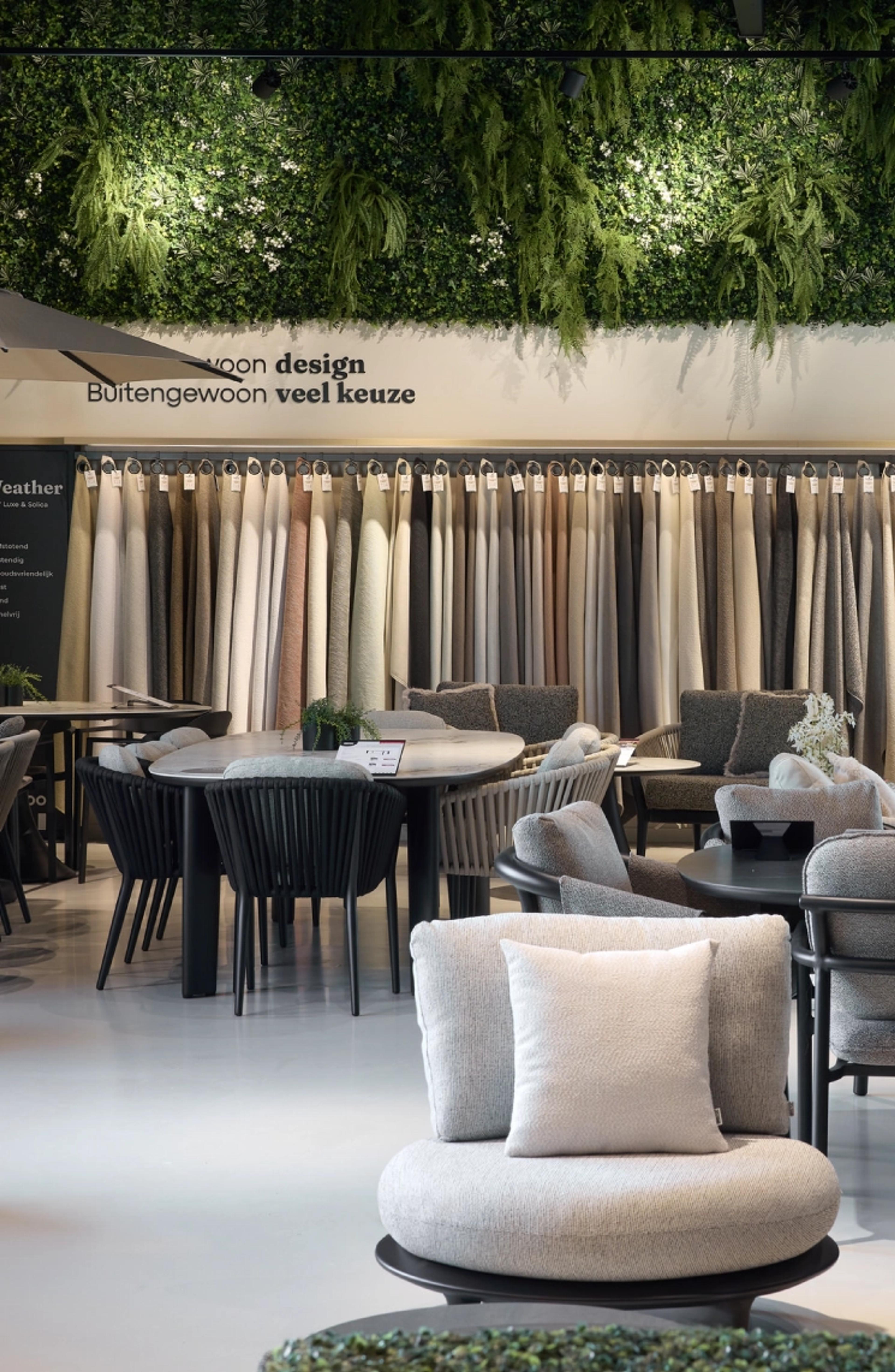 Large assortiment du showroom Exterioo de Sint-Martens-Latem