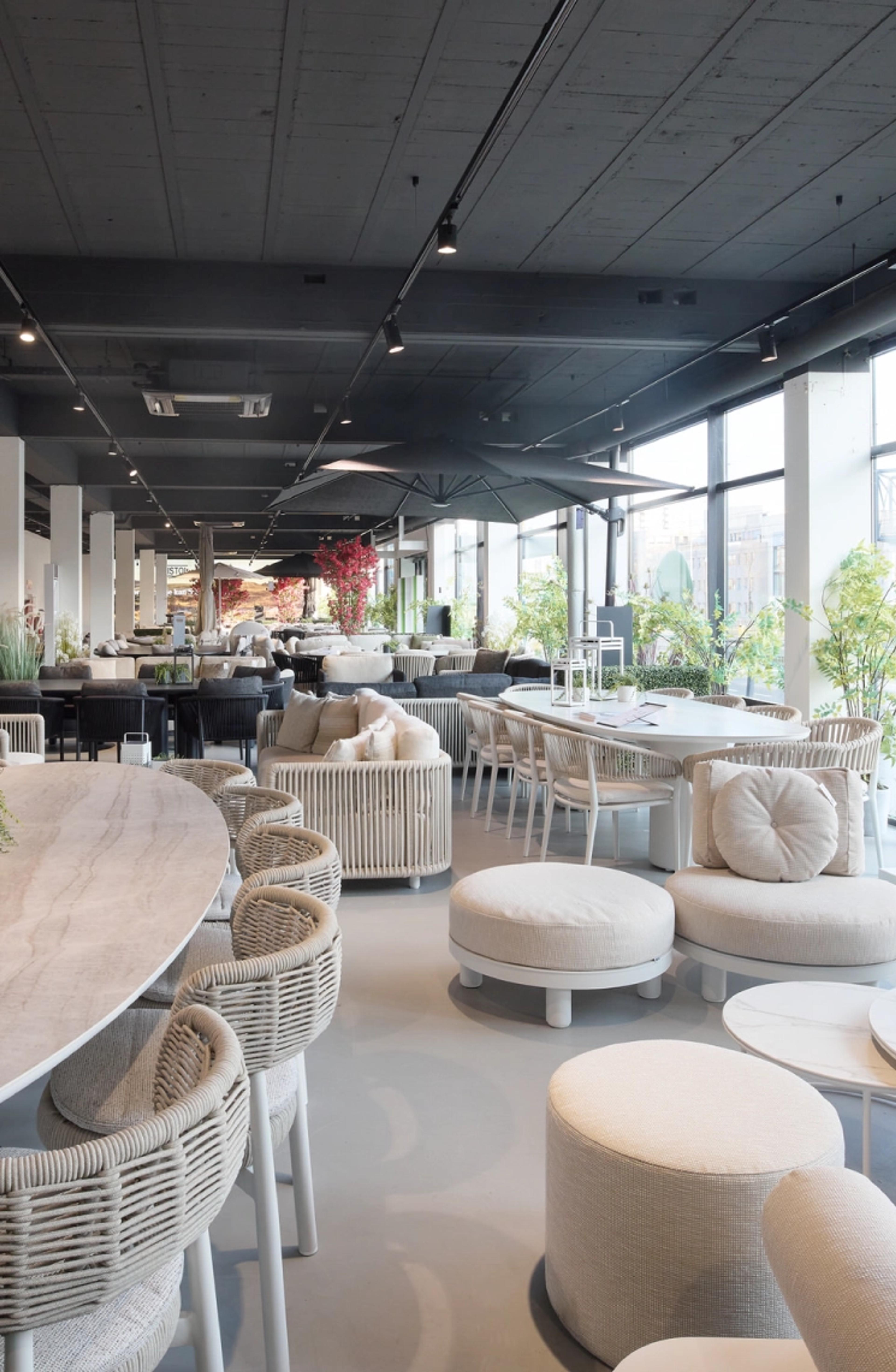Uitgebreid assortiment van showroom Exterioo Utrecht