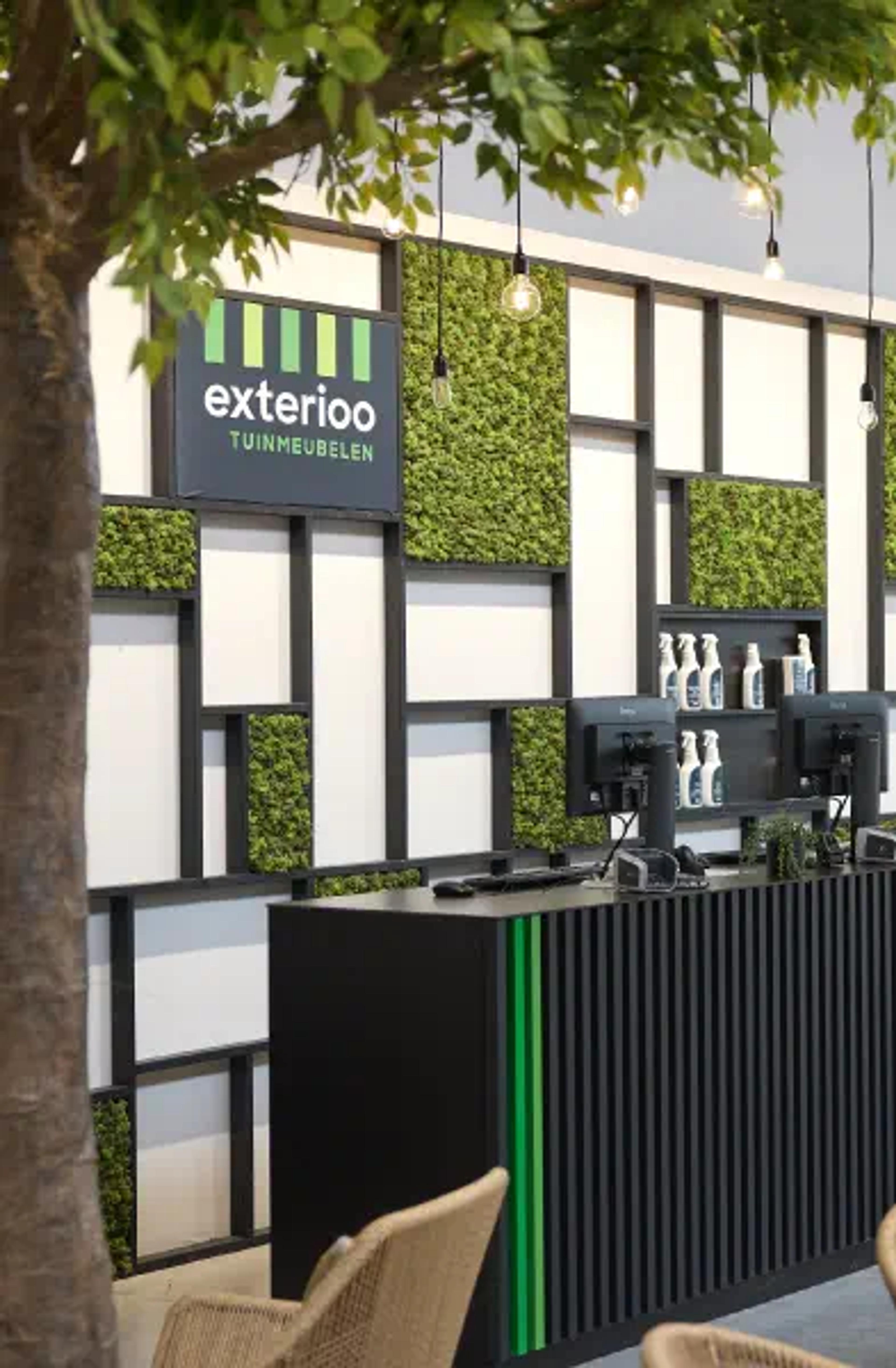 Interieur van showroom Asse