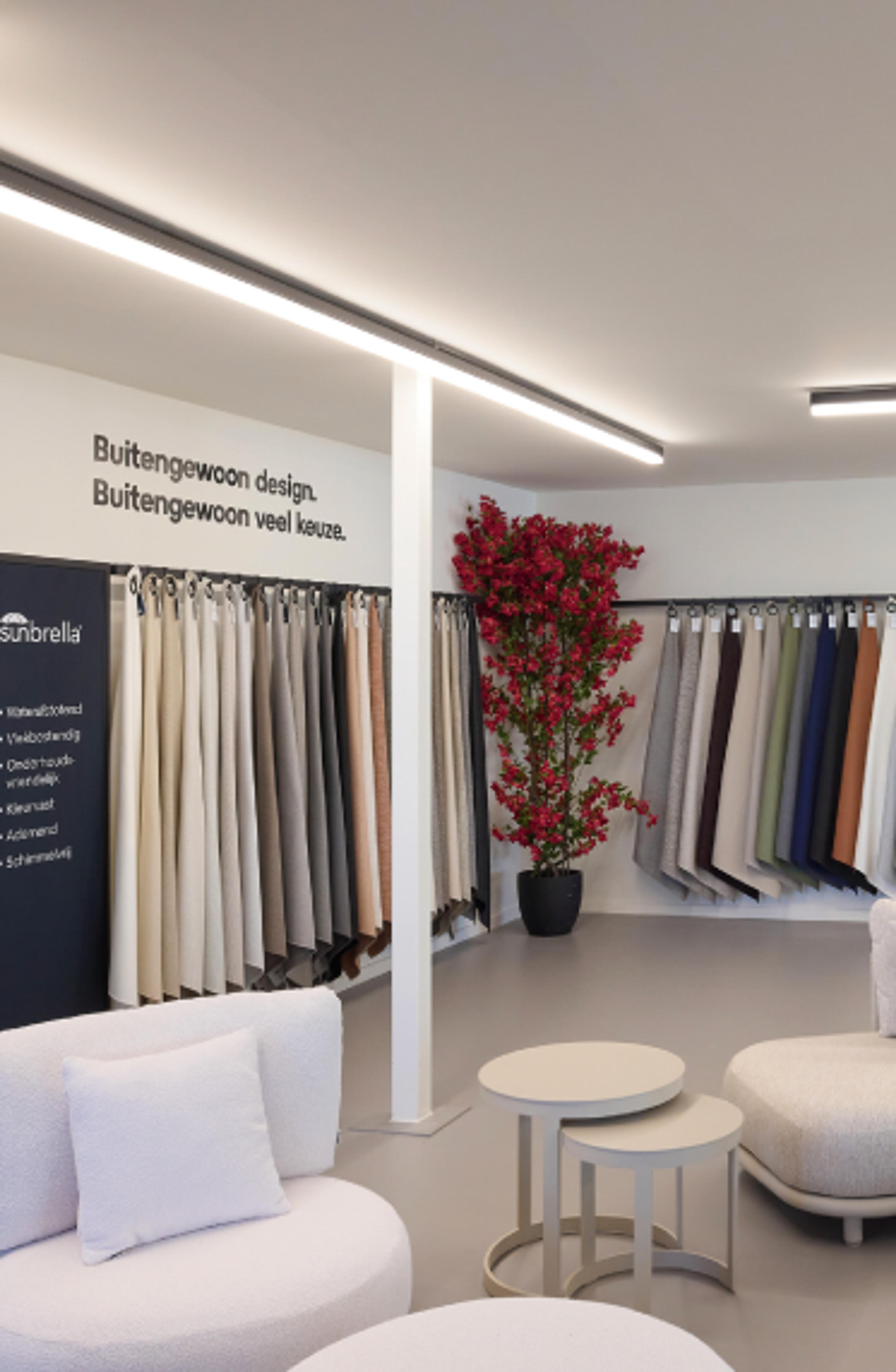 Interieur van showroom Exterioo Knokke