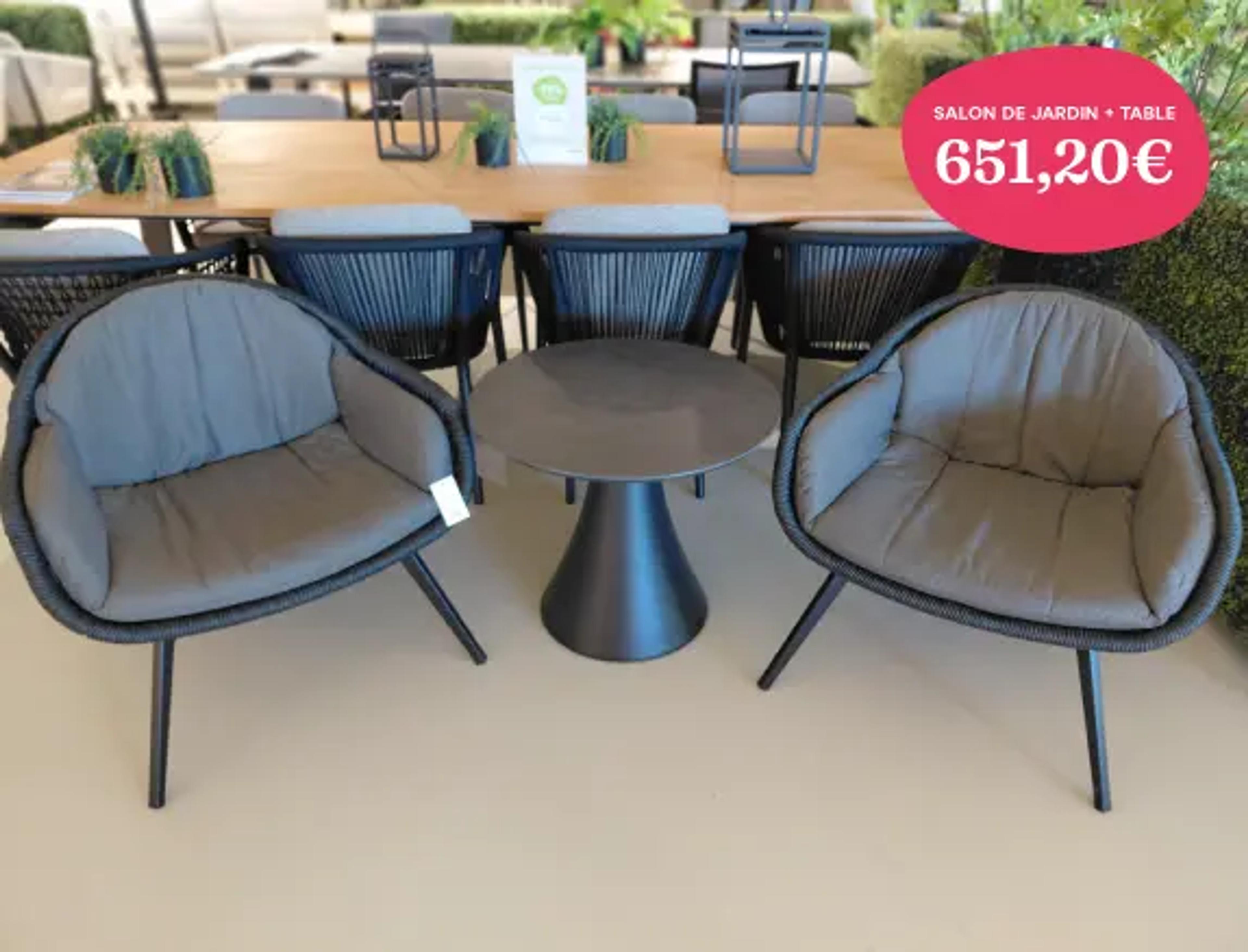 Ensemble lounge Pagino & table Fano low dining de la collection Bristol à la carte d’Exterioo tuinmeubelen pour 651,20 €.