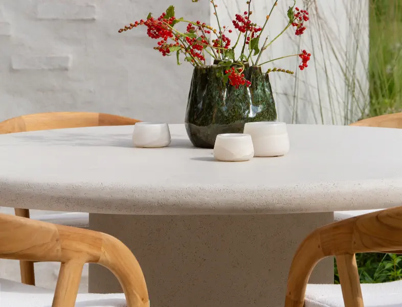 Tafel met stoelen van Bristol à la carte door Exterioo tuinmeubelen