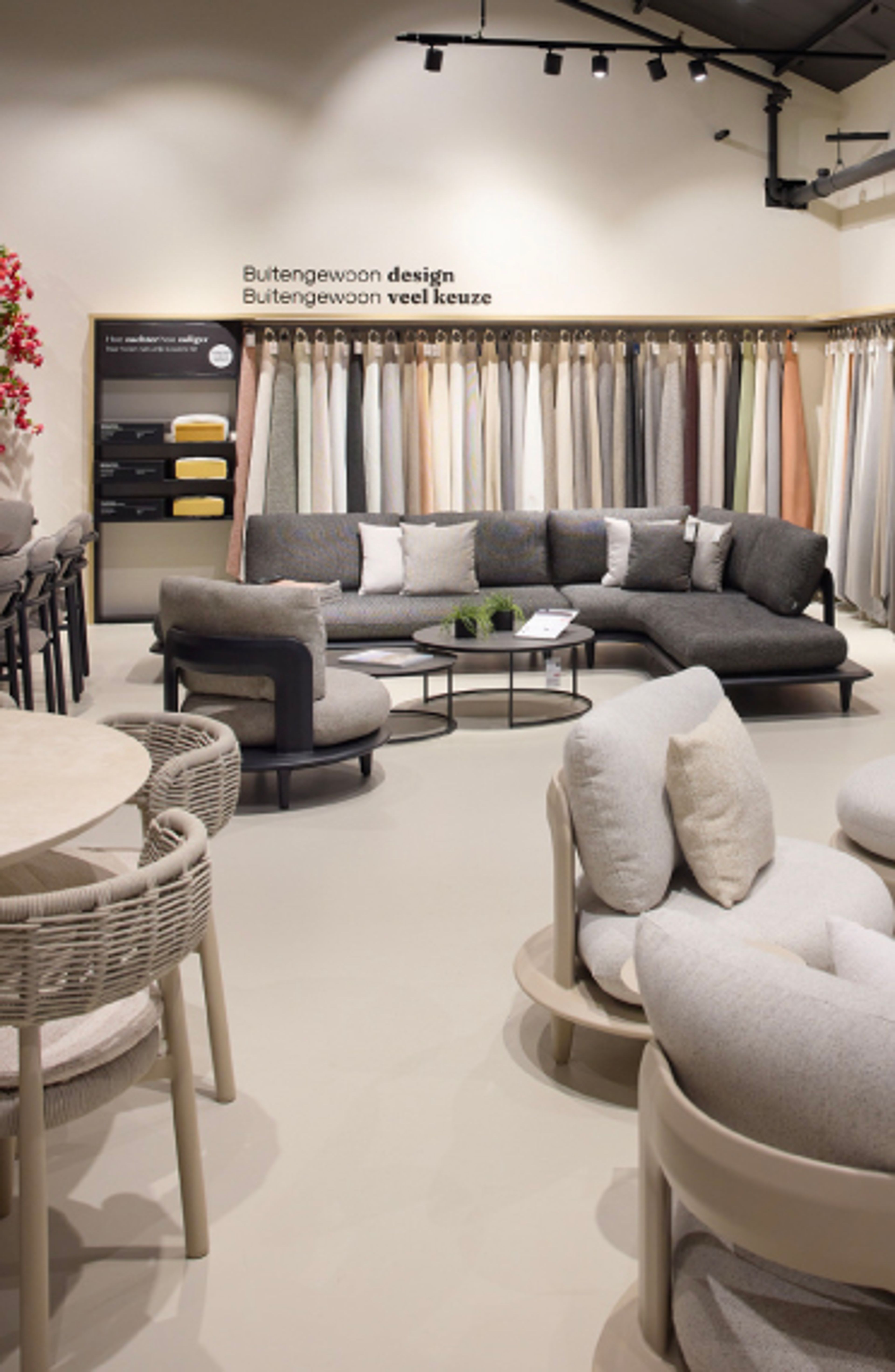 Uitgebreid assortiment van showroom Exterioo Wetteren