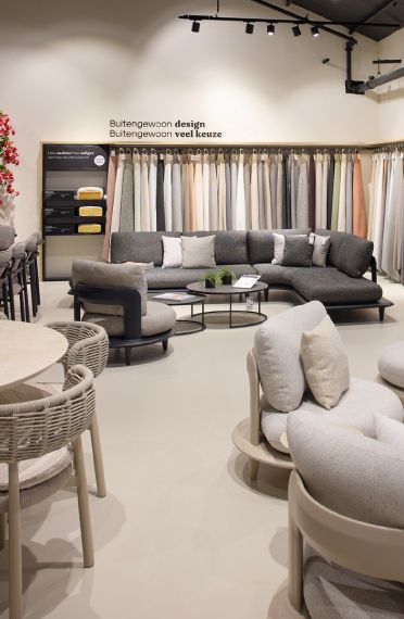 Uitgebreid assortiment van showroom Exterioo Wetteren