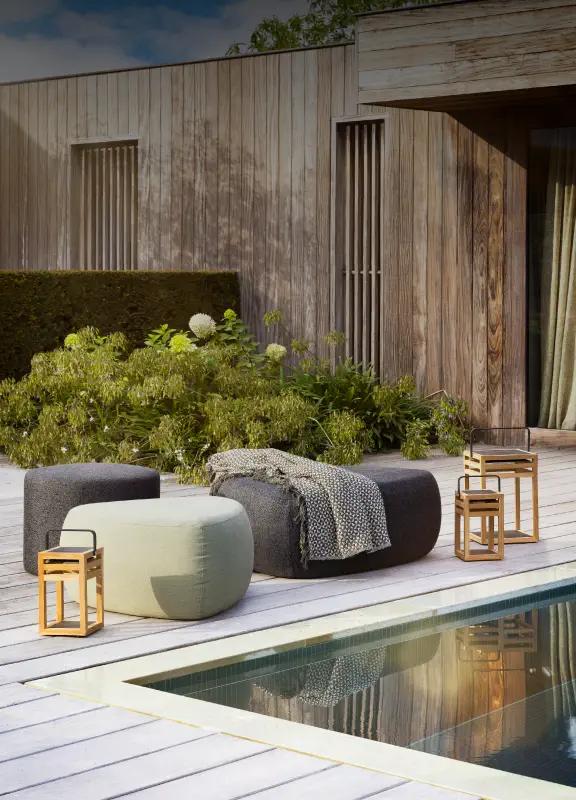 Image d’ambiance de la collection ‘Éclairage et Poufs’