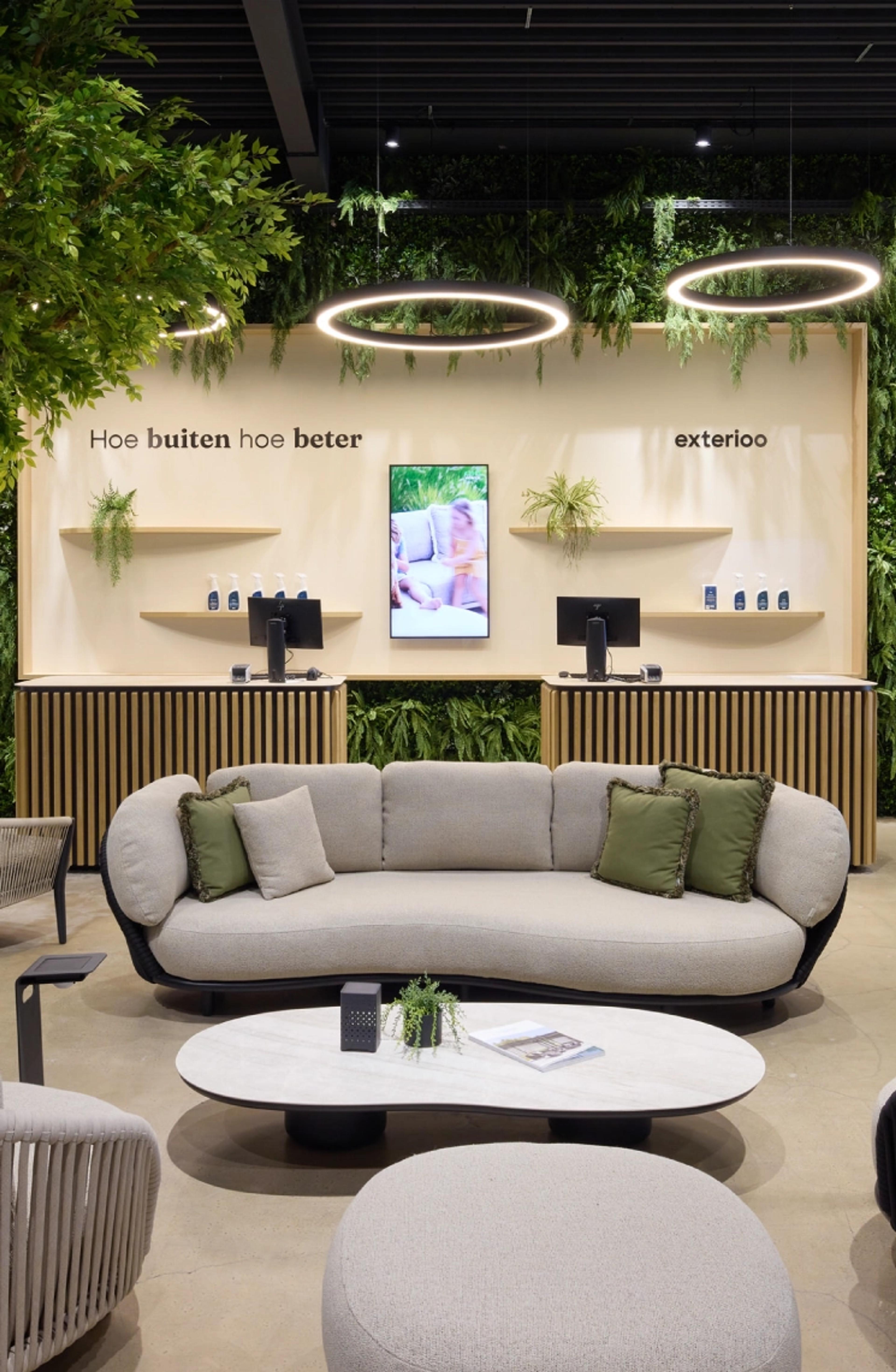 Uitgebreid assortiment van showroom Exterioo Cruquius
